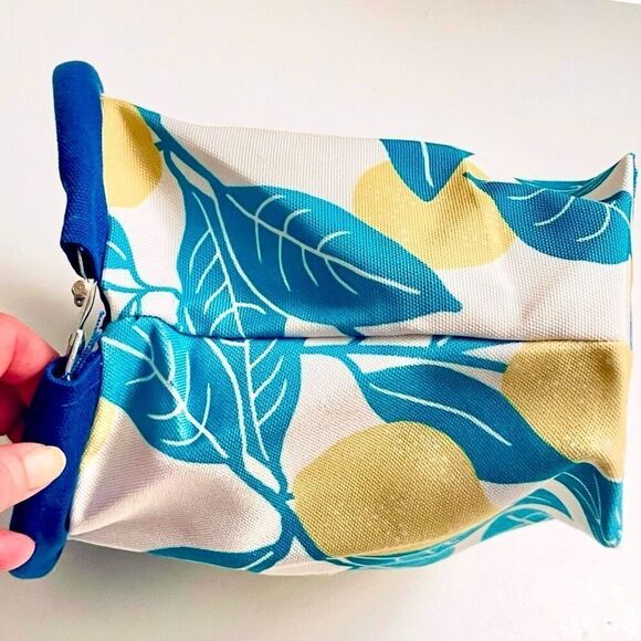 NWT Hakurai Off White Canvas Lemons & Leaves print  Gamaguchi clasped handle Bag - Picture 7 of 12